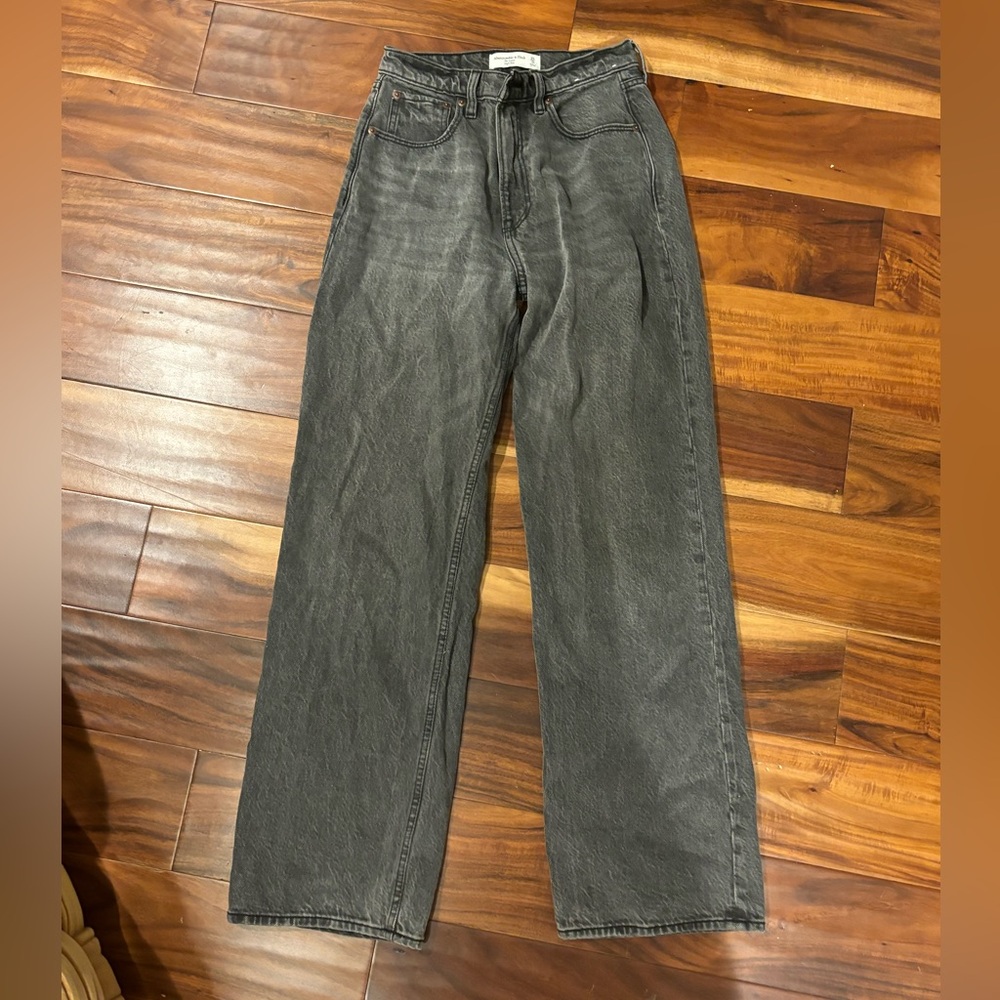 Abercrombie High Rise Loose Jean Dark Gray Size 25 - Picture 2 of 4